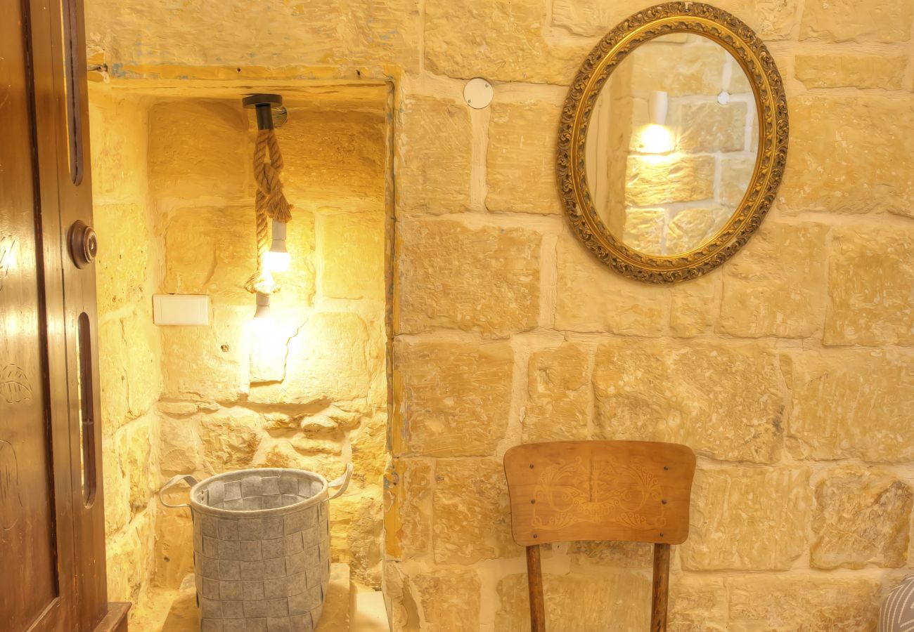 Casa en Hal Lija - Spacious Village Home with skylight EBAR1-1