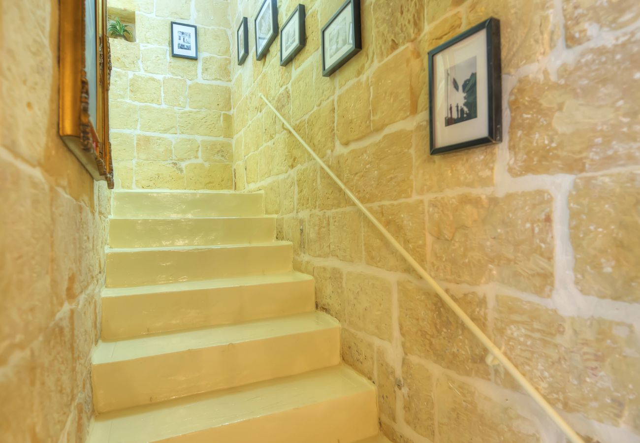Casa en Hal Lija - Spacious Village Home with skylight EBAR1-1