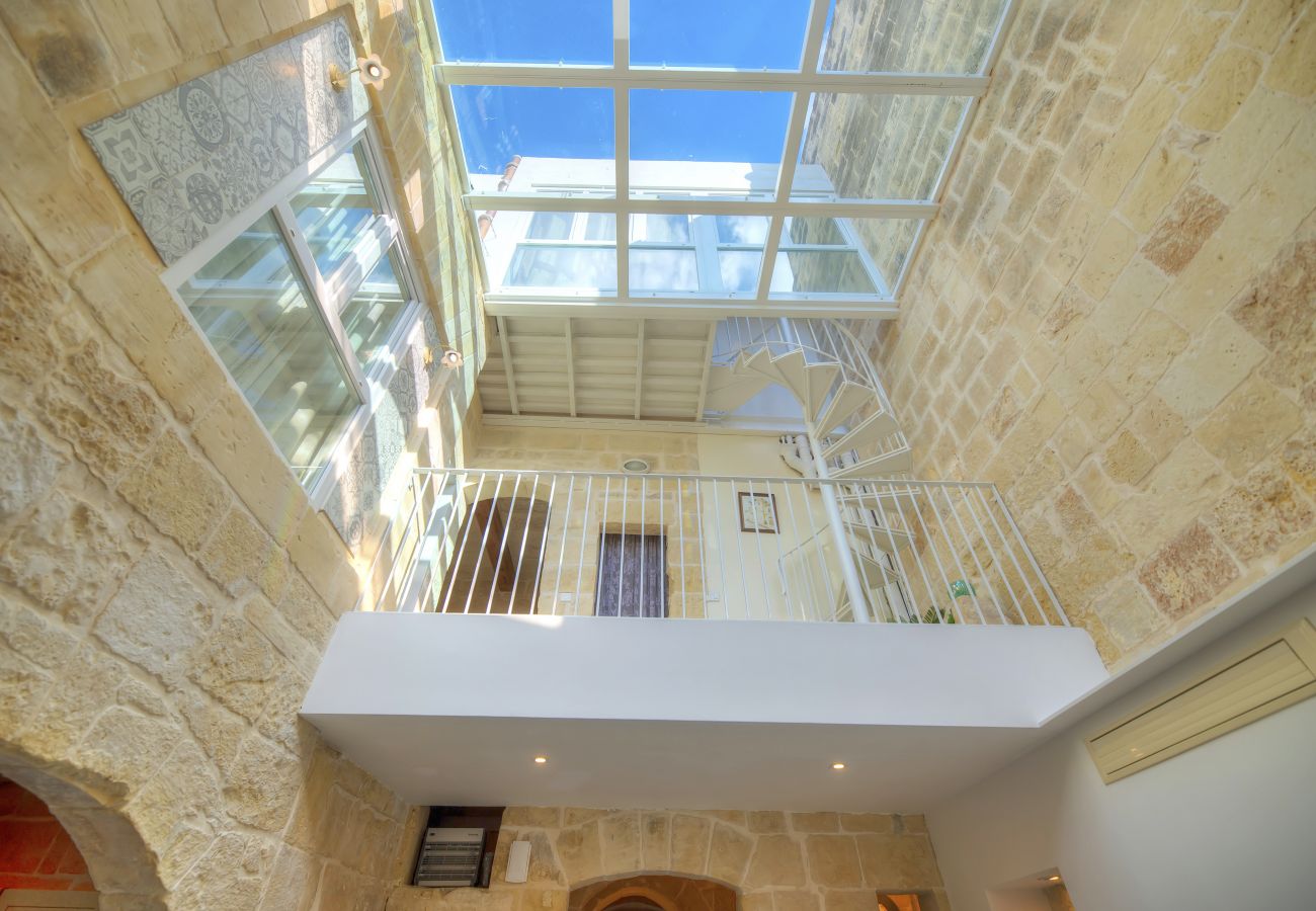 Casa en Hal Lija - Spacious Village Home with skylight EBAR1-1