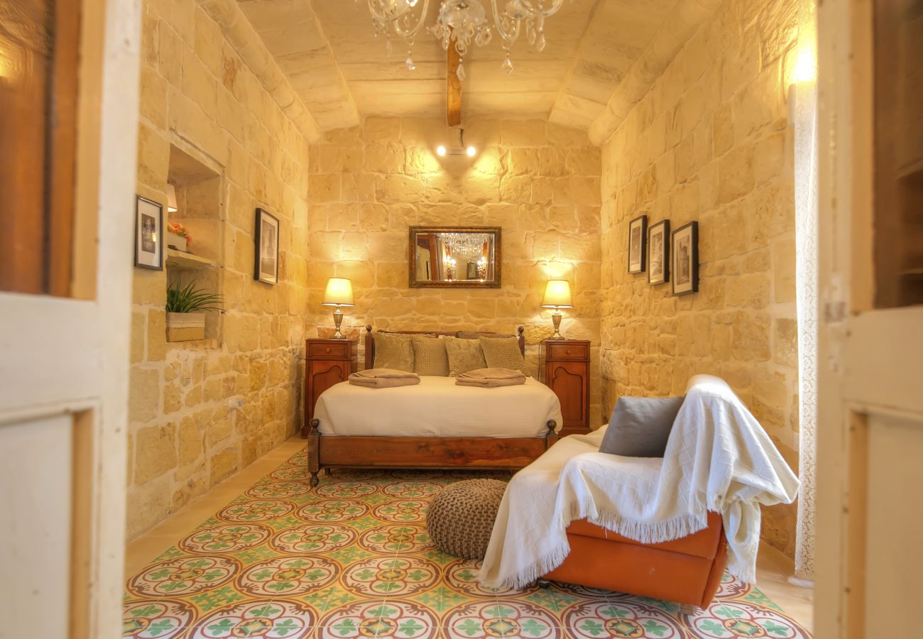 Casa en Hal Lija - Spacious Village Home with skylight EBAR1-1