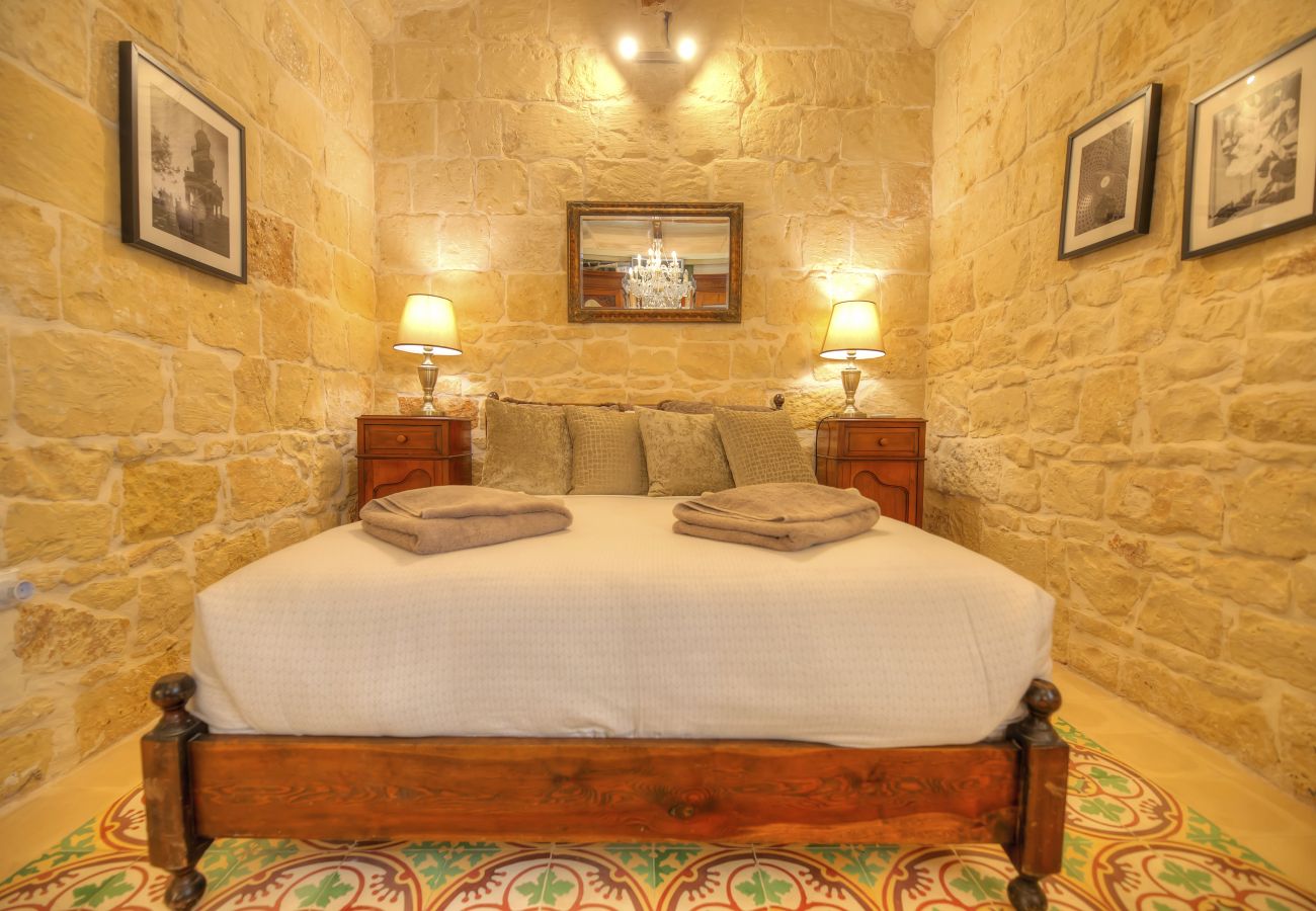 Casa en Hal Lija - Spacious Village Home with skylight EBAR1-1