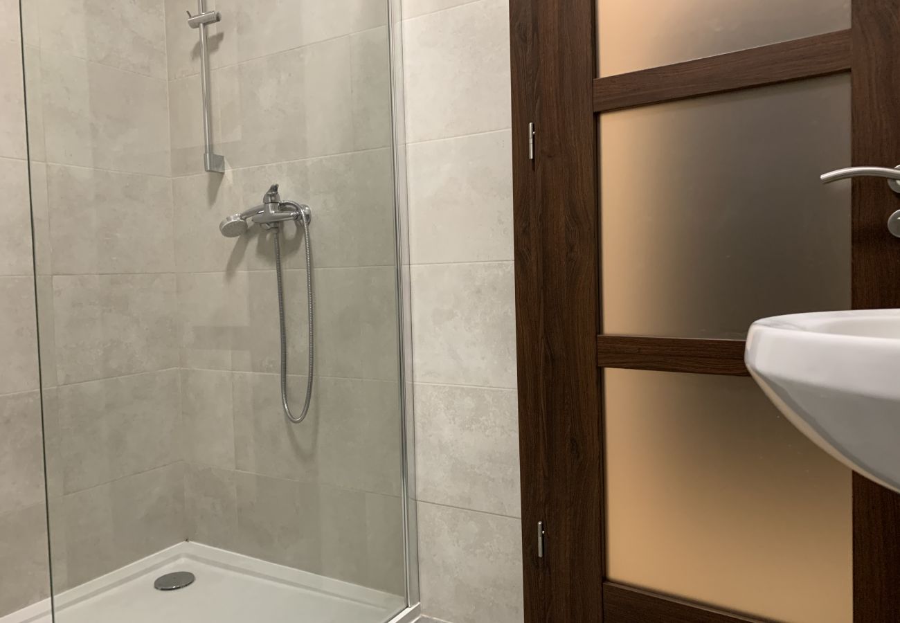 Apartamento en Sliema - Large 3bedroom apartment near rocky beach MCRE1-1