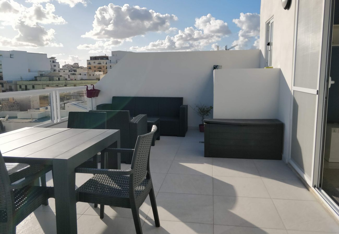Apartamento en Marsaskala - Sea View Penthouse with large terrace IROM1-1