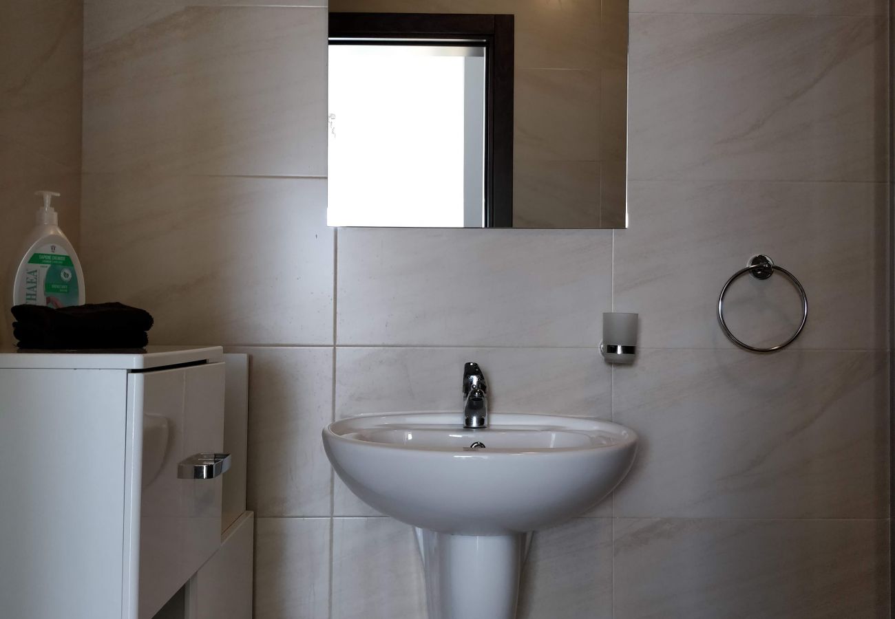 Apartamento en Marsaskala - Sea View Penthouse with large terrace IROM1-1