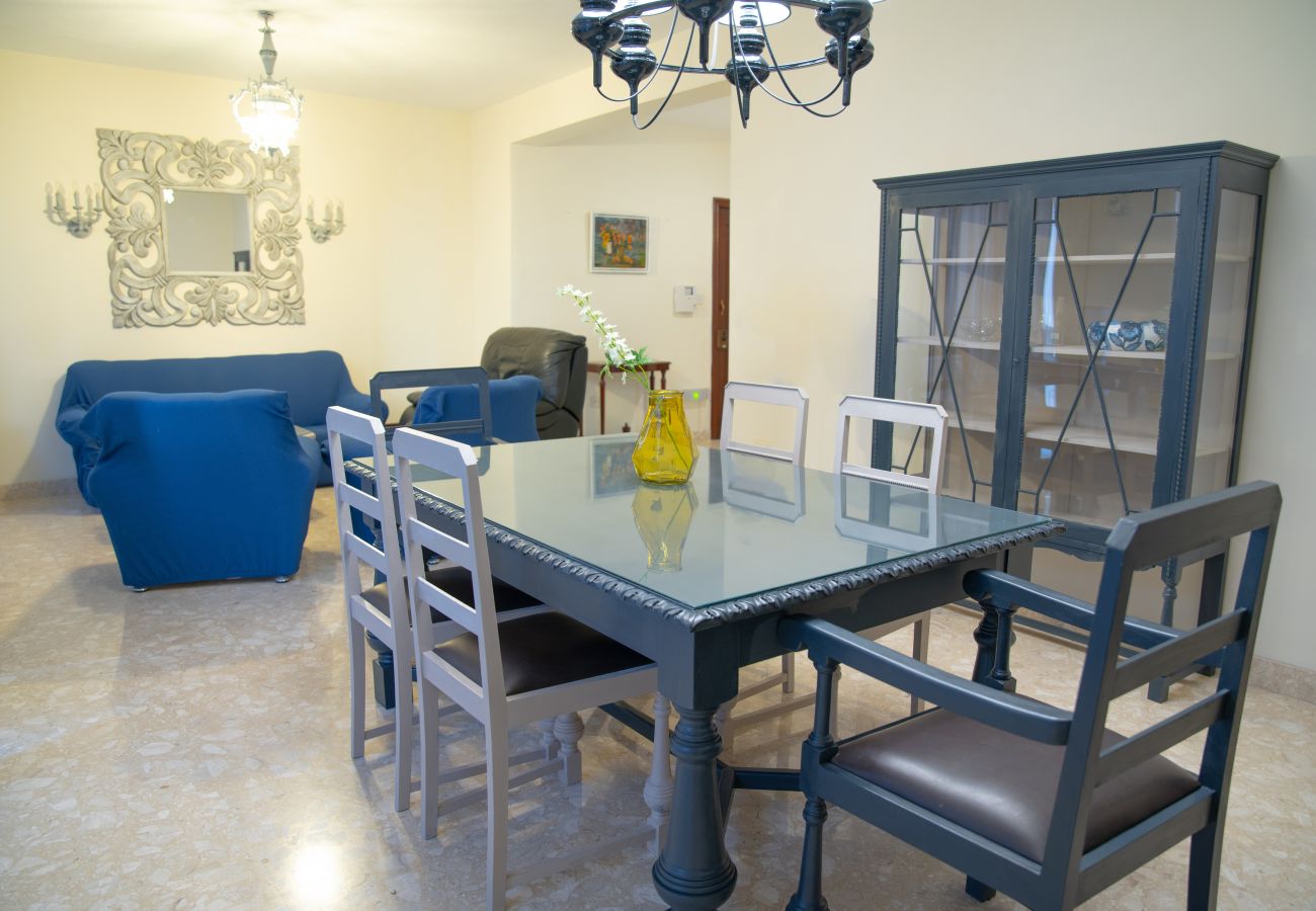 Apartamento en Sliema - Large 3bdm flat in the city, near the sea GOSLM-2