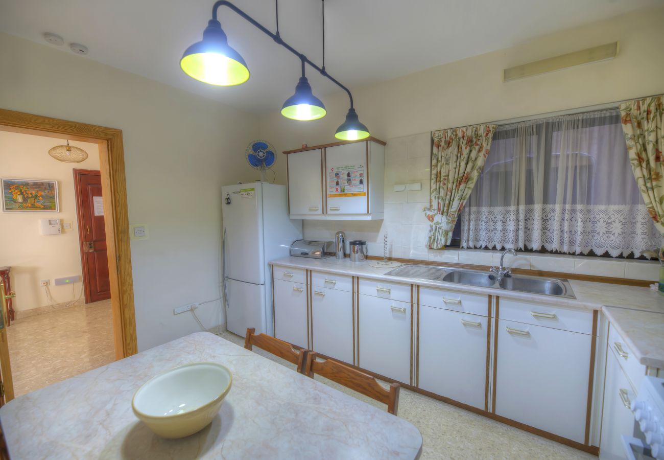 Apartamento en Sliema - Large 3bdm flat in the city, near the sea GOSLM-2
