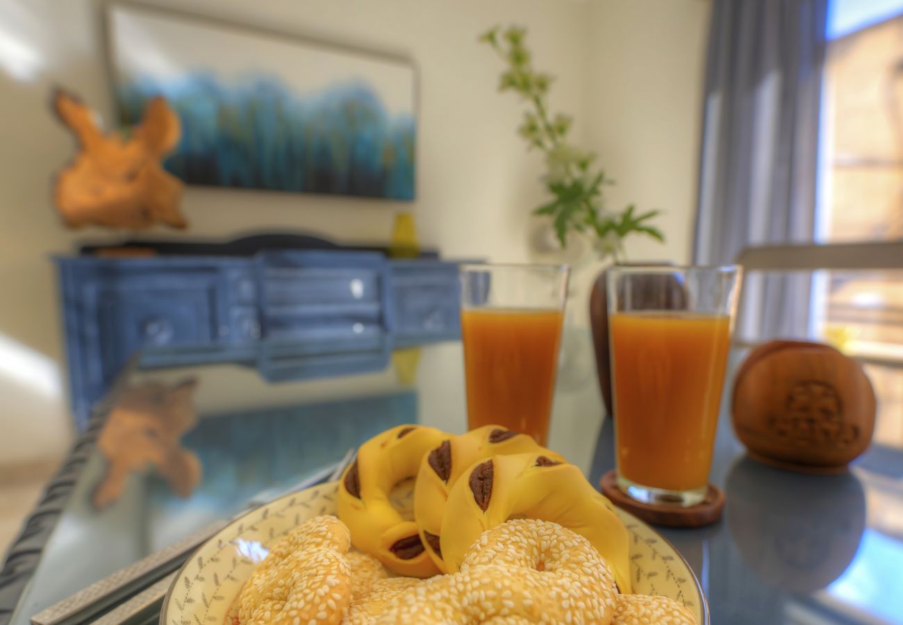 Apartamento en Sliema - Large 3bdm flat in the city, near the sea GOSLM-2