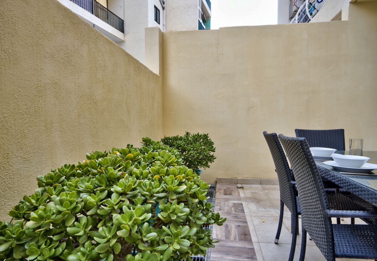 Apartamento en Sliema - Spacious 3bdm apartment with large terrace DDIF1-1