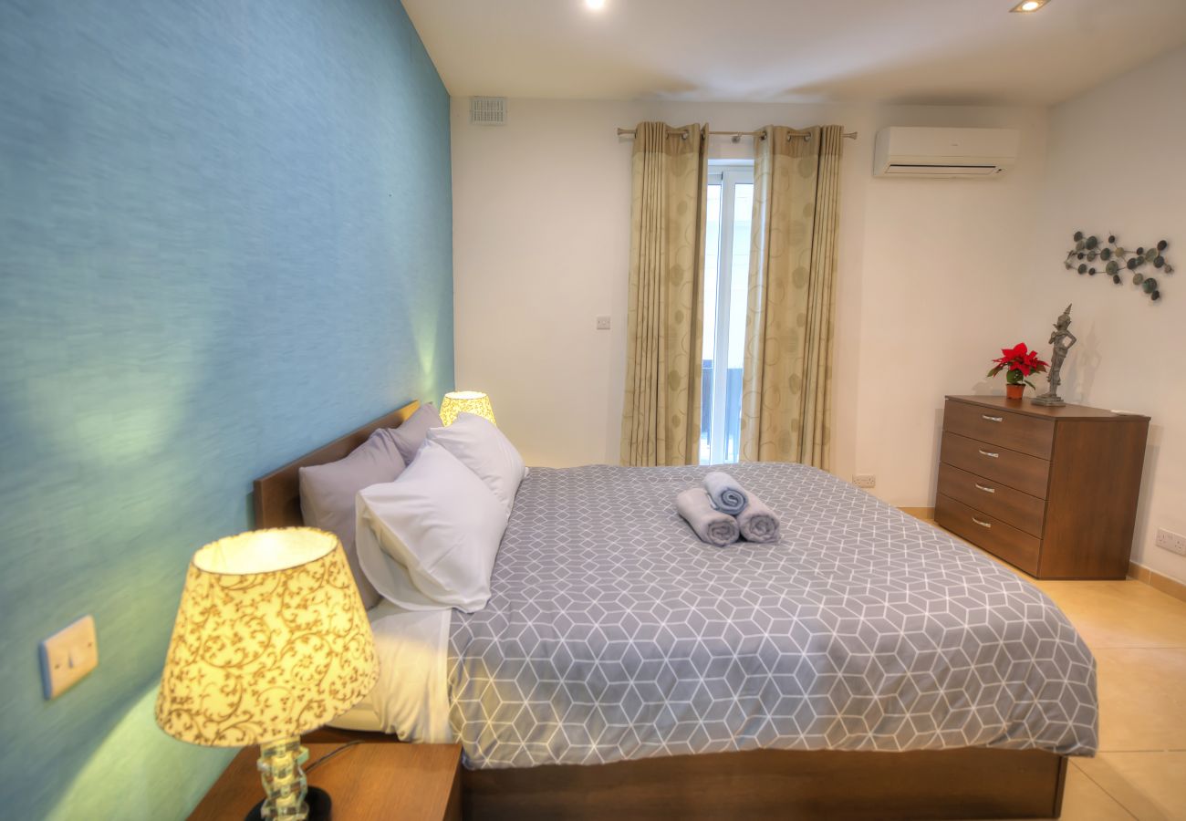 Apartamento en Sliema - Spacious 3bdm apartment with large terrace DDIF1-1
