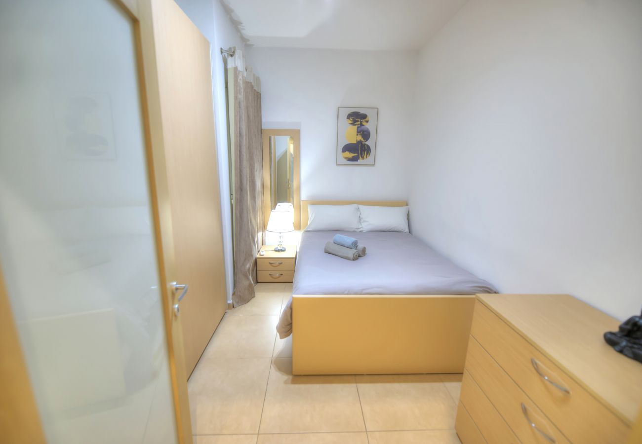 Apartamento en Sliema - Spacious 3bdm apartment with large terrace DDIF1-1