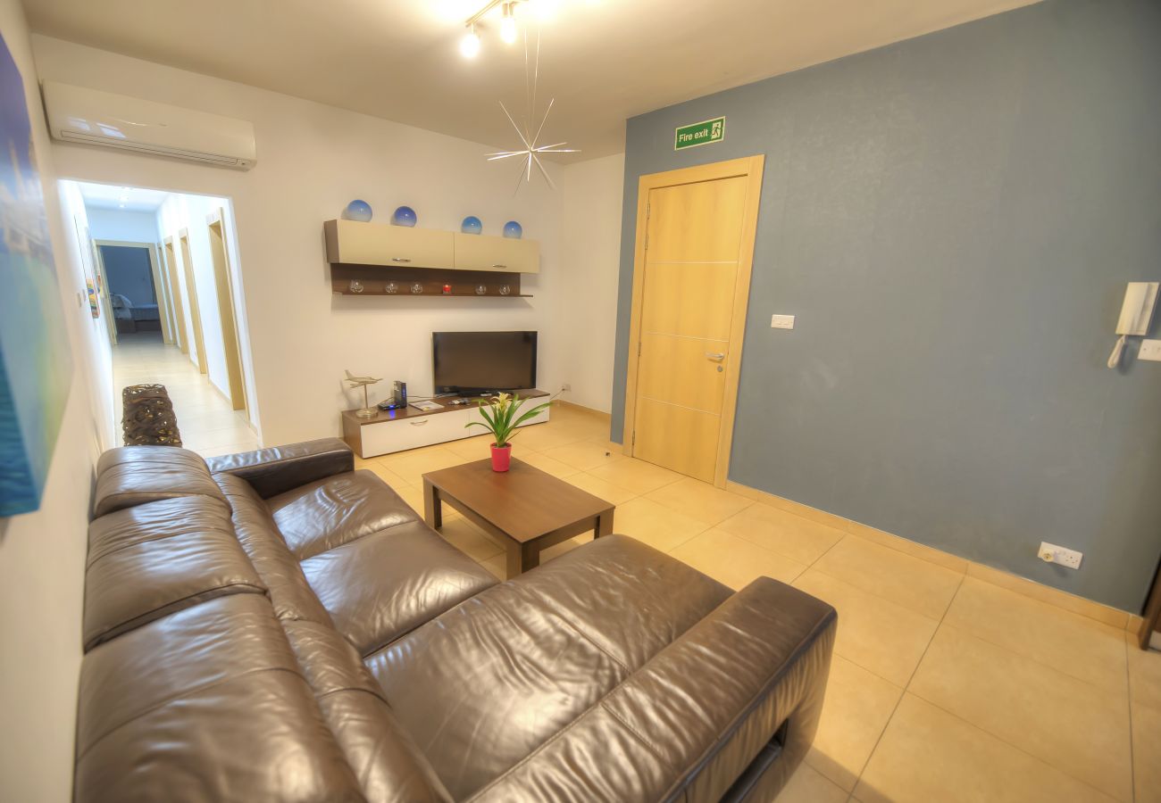 Apartamento en Sliema - Spacious 3bdm apartment with large terrace DDIF1-1