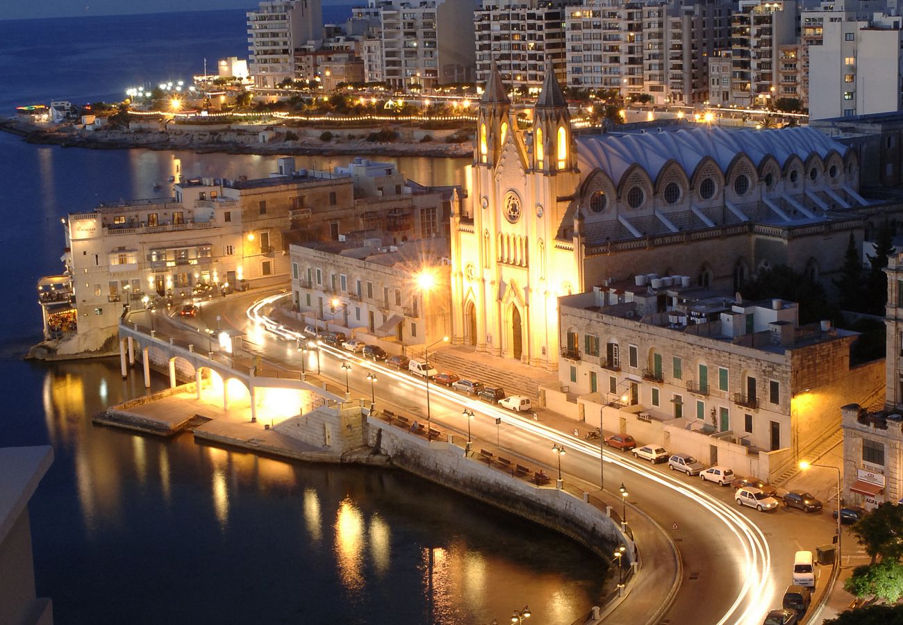 Apartamento en St Julian's - Studio apartment seconds from Balluta Bay IPAP1-1