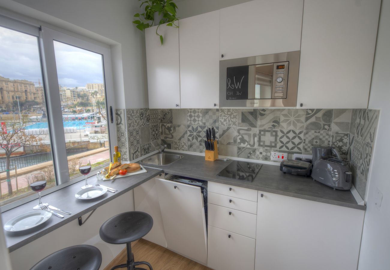 Apartamento en St Julian's - Studio apartment seconds from Balluta Bay IPAP1-1