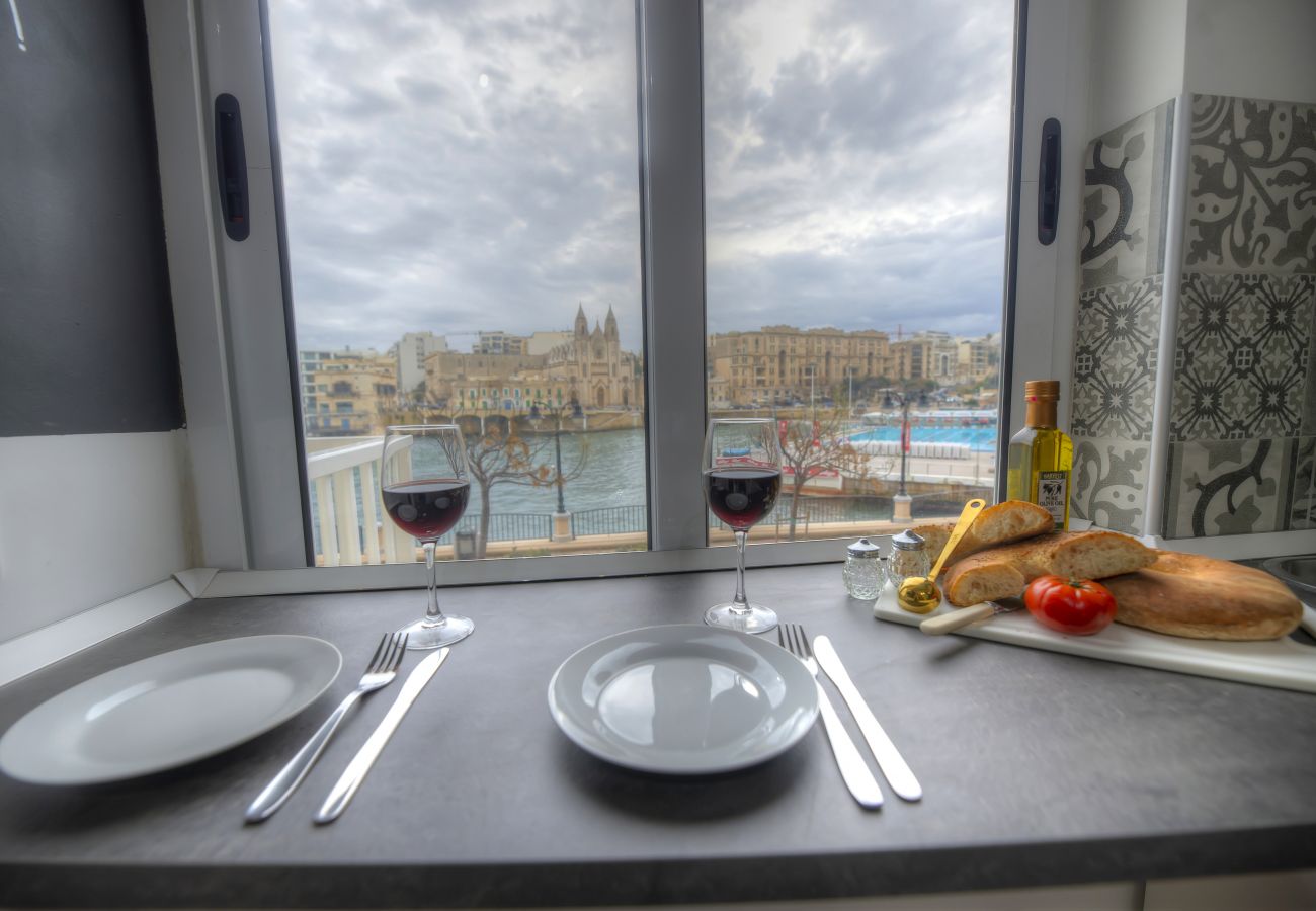 Apartamento en St Julian's - Studio apartment seconds from Balluta Bay IPAP1-1