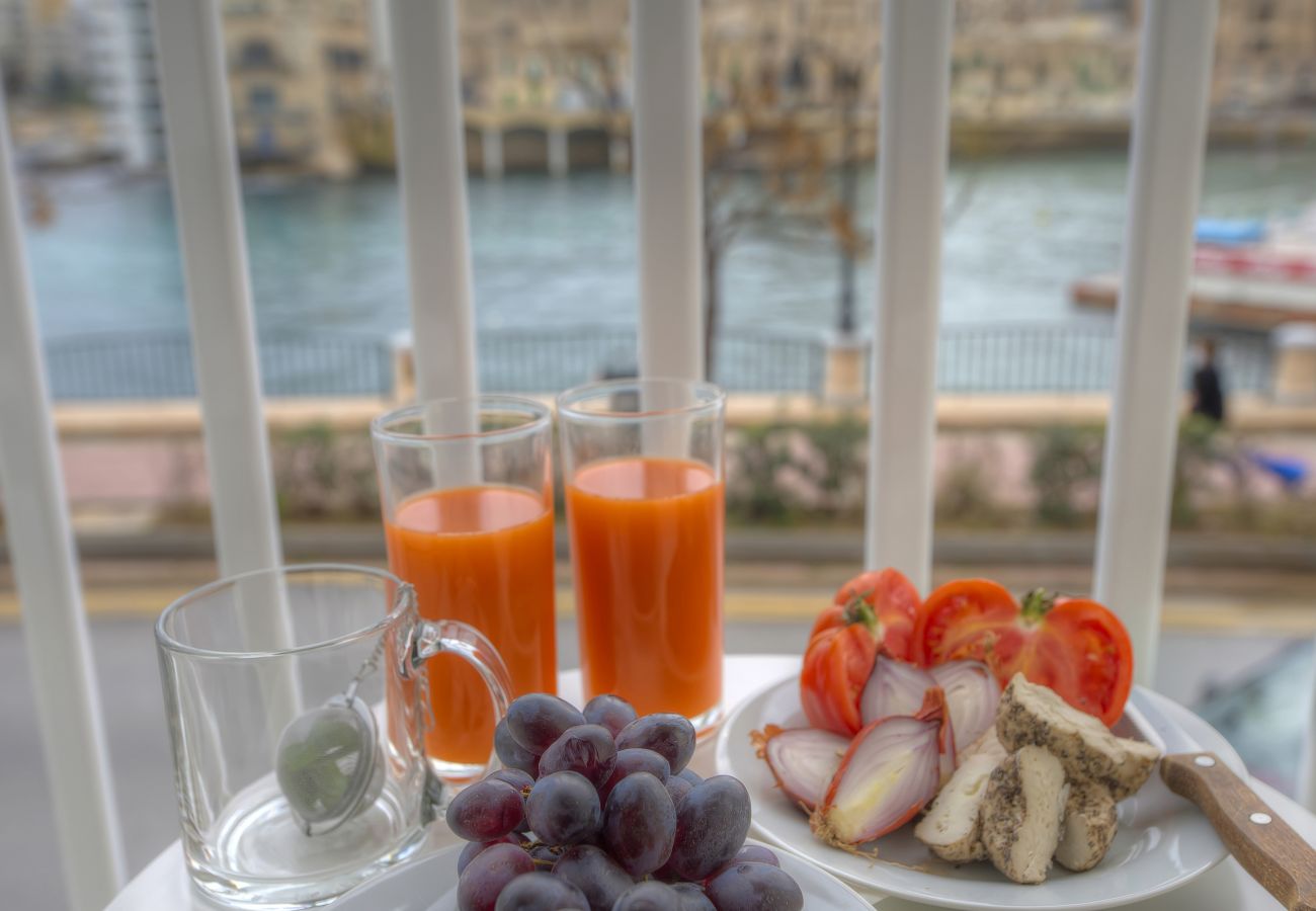 Apartamento en St Julian's - Studio apartment seconds from Balluta Bay IPAP1-1