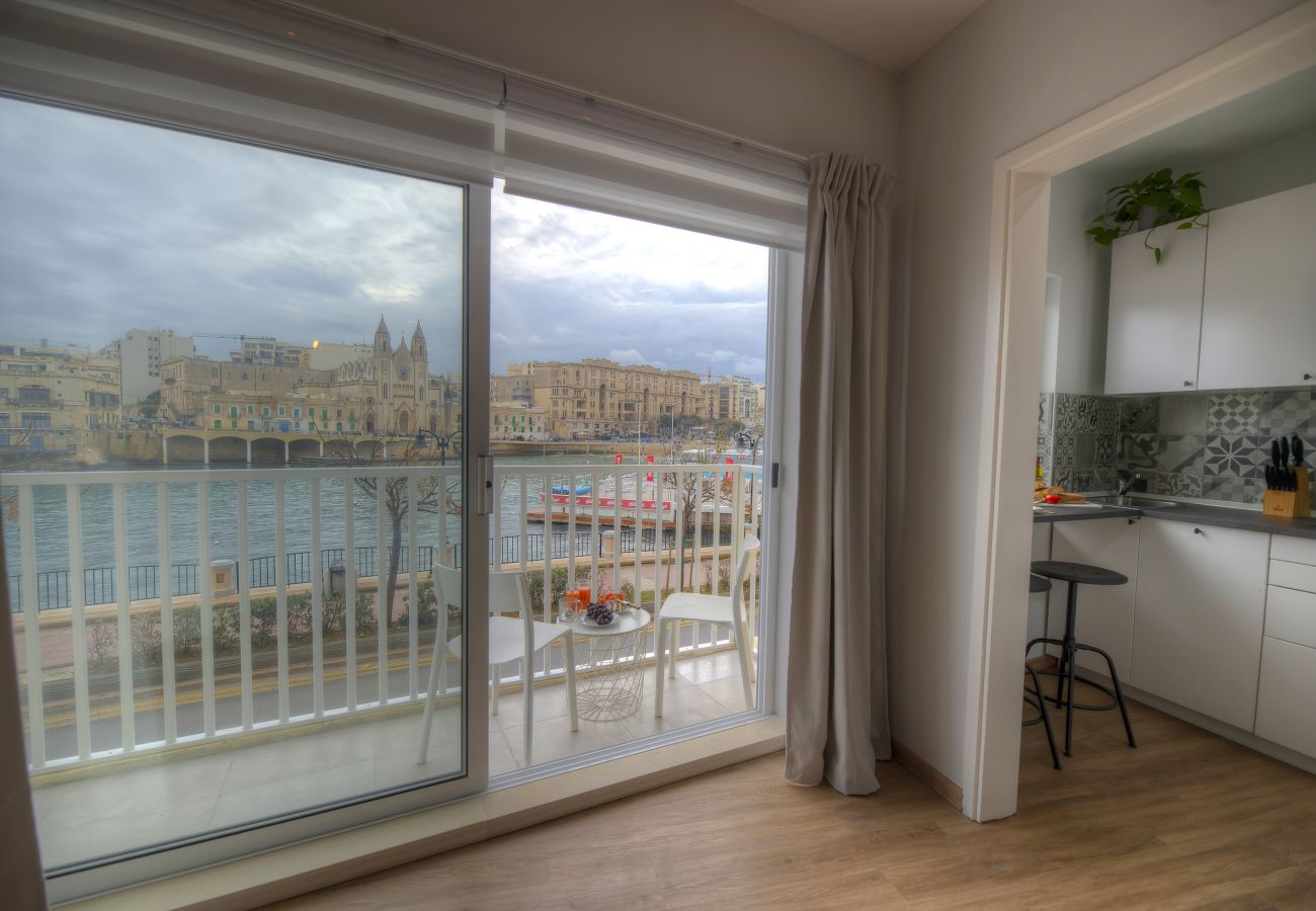 Apartamento en St Julian's - Studio apartment seconds from Balluta Bay IPAP1-1