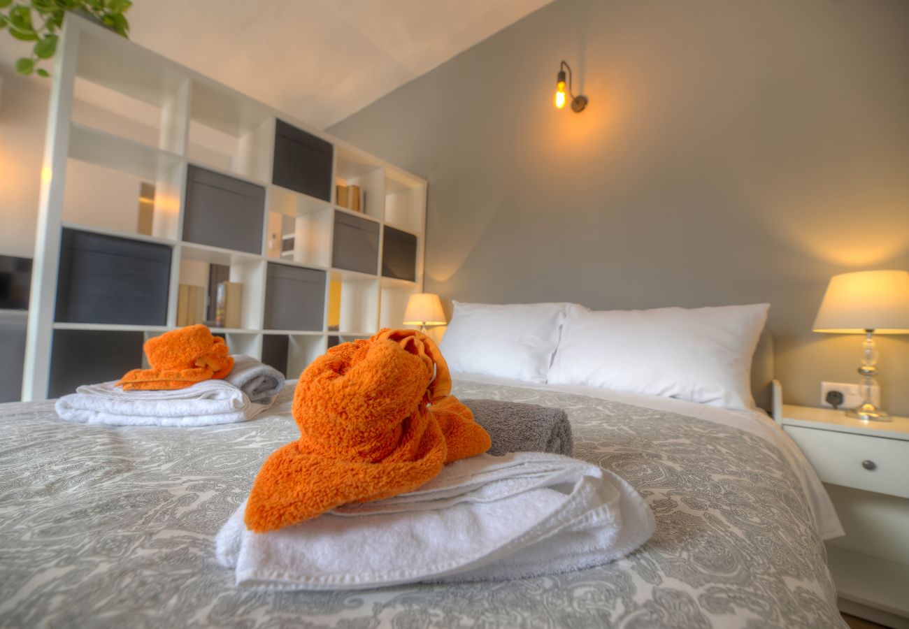 Apartamento en St Julian's - Studio apartment seconds from Balluta Bay IPAP1-1
