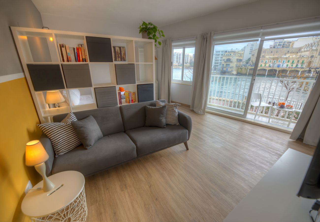 Apartamento en St Julian's - Studio apartment seconds from Balluta Bay IPAP1-1