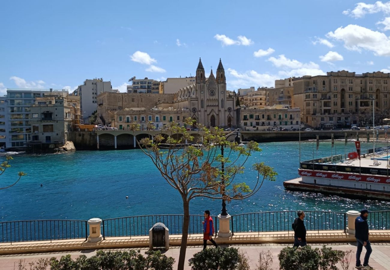 Apartamento en St Julian's - Studio apartment seconds from Balluta Bay IPAP1-1