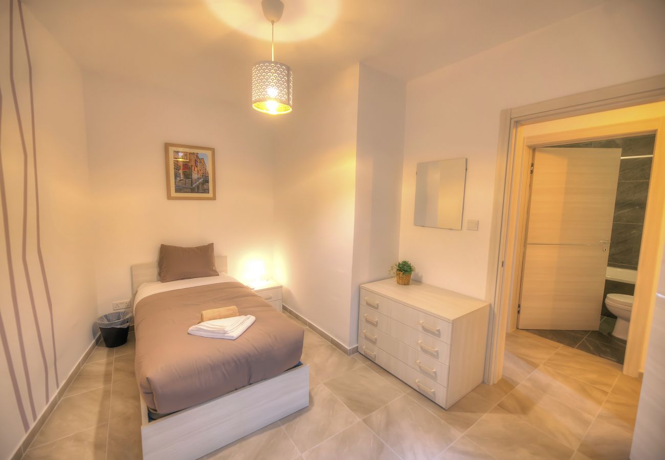 Apartamento en Gzira - Bright and modern apartment near seafront BFRA1-2