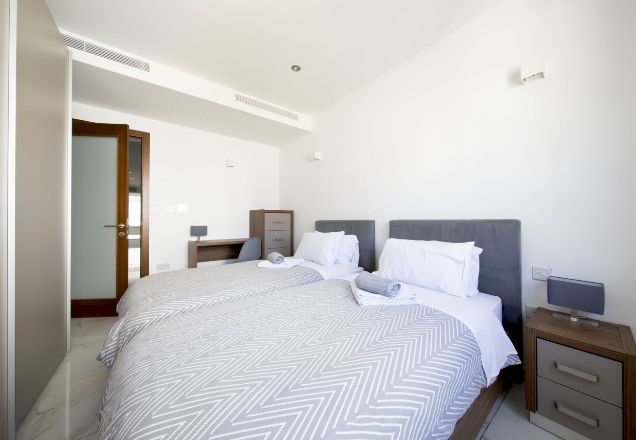 Apartamento en St Julian's - Luxurious 3bdm flat with breathtaking views MMAI1