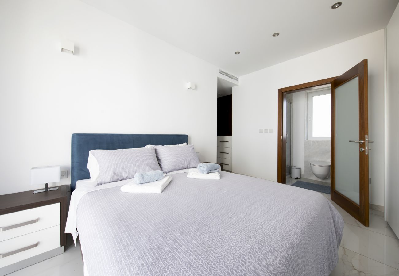 Apartamento en St Julian's - Luxurious 3bdm flat with breathtaking views MMAI1