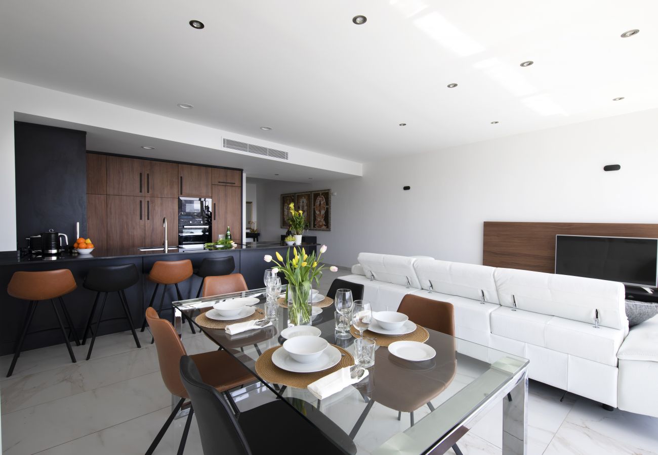 Apartamento en St Julian's - Luxurious 3bdm flat with breathtaking views MMAI1