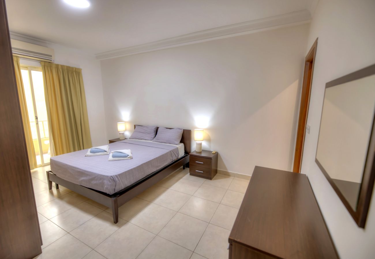 Apartamento en Sliema - Seafront apartment in the heart of Sliema MMAI2