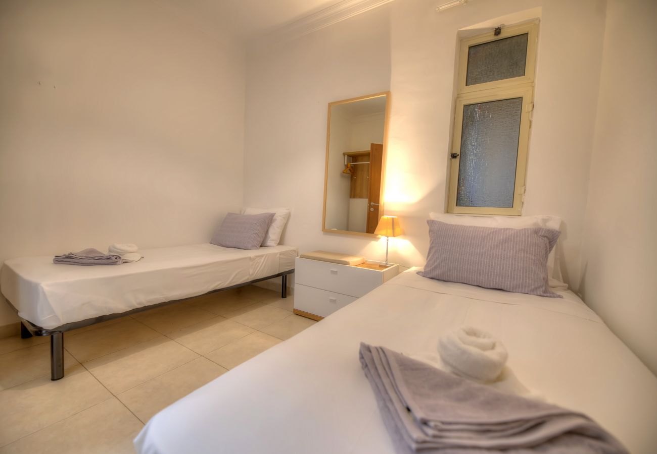 Apartamento en Sliema - Seafront apartment in the heart of Sliema MMAI2