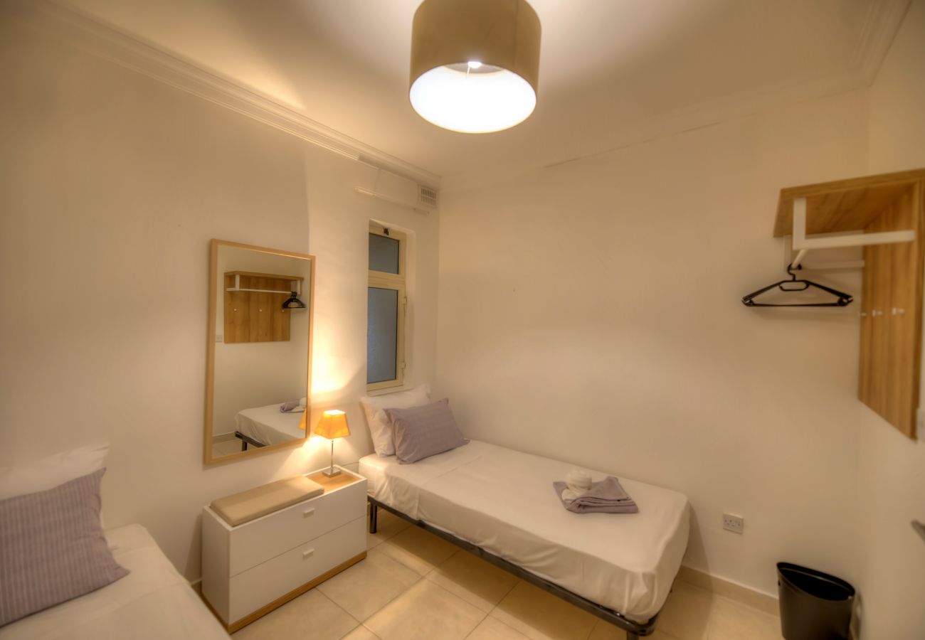 Apartamento en Sliema - Seafront apartment in the heart of Sliema MMAI2