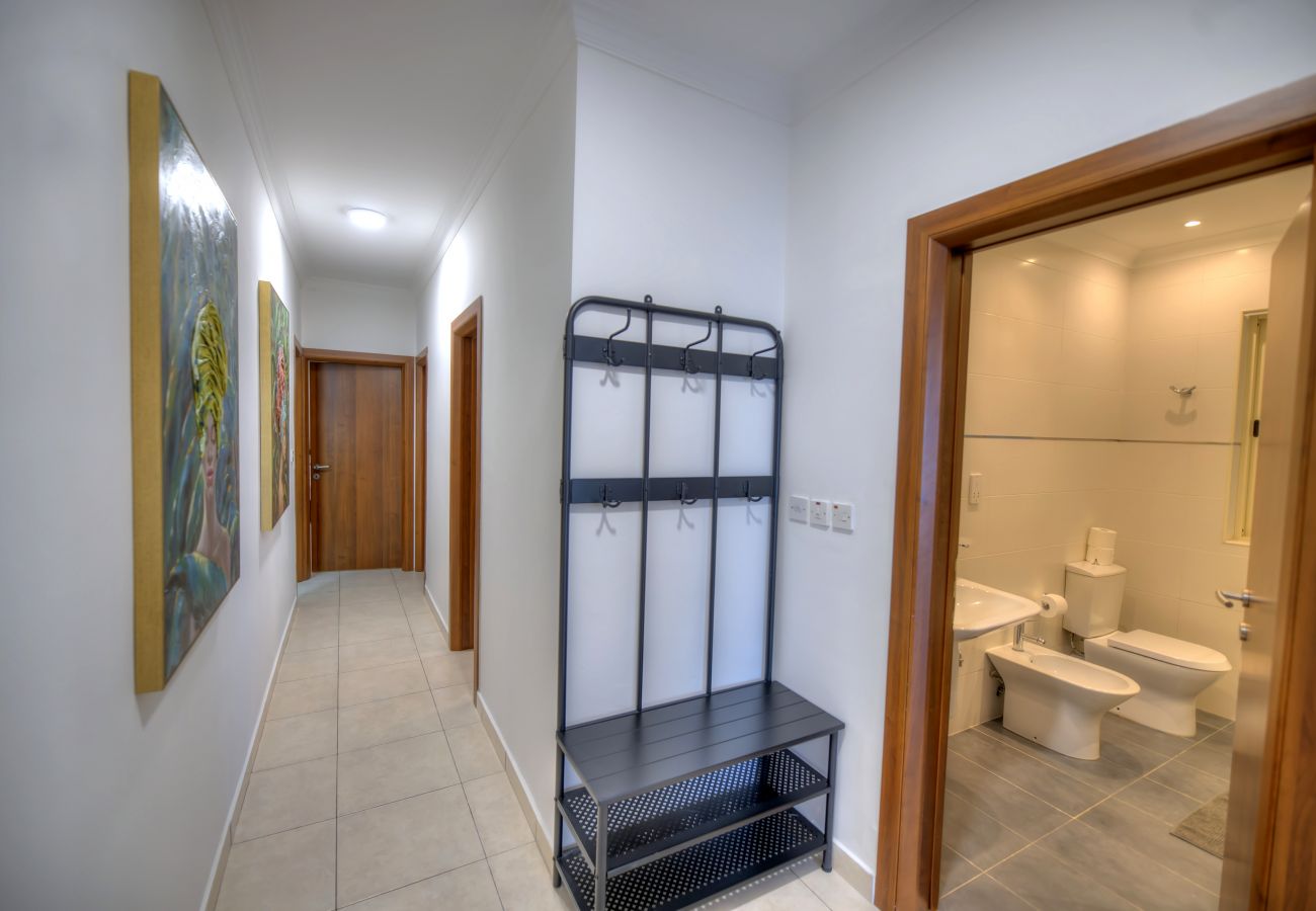 Apartamento en Sliema - Seafront apartment in the heart of Sliema MMAI2