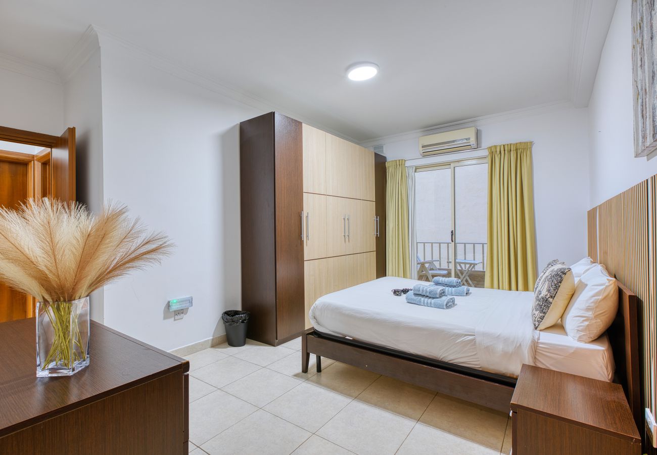 Apartamento en Sliema - Seafront apartment in the heart of Sliema MMAI2