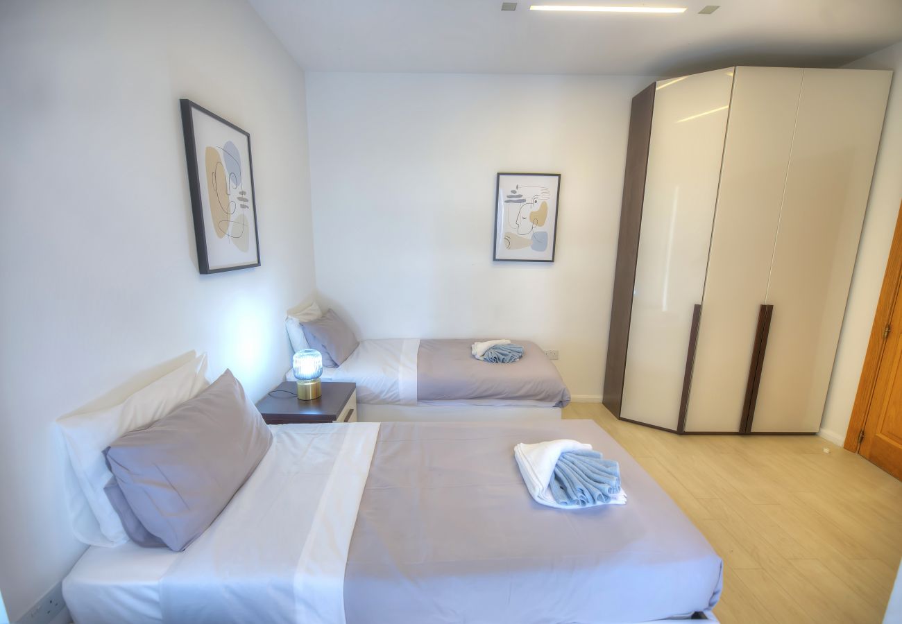 Apartamento en Sliema - Spacious apartment with breathtaking views GOSLM5