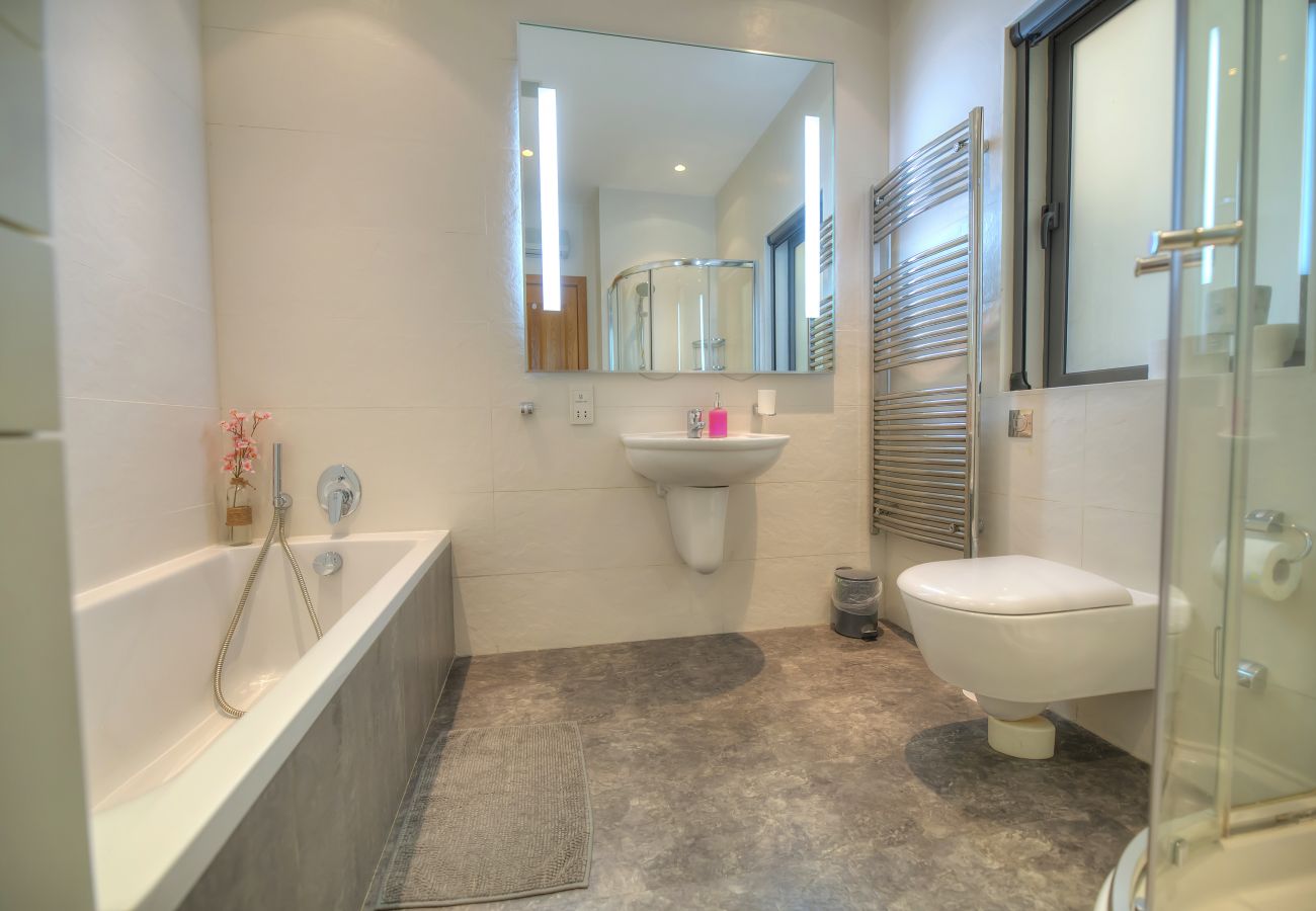 Apartamento en Sliema - Spacious apartment with breathtaking views GOSLM5