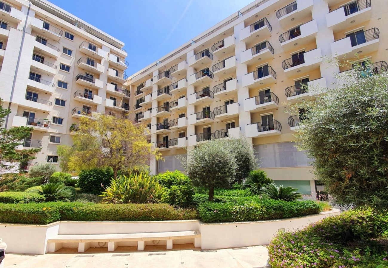 Apartamento en Gzira - Centrally located and modern apartment CKNI1