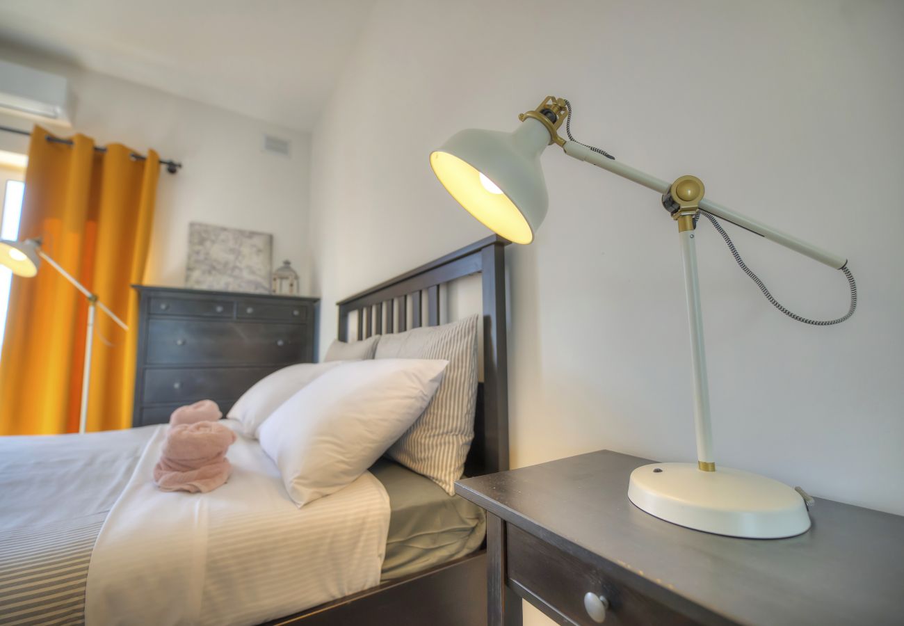 Apartamento en Msida - Charming 2 bedroom apartment with balcony ETUS1-1