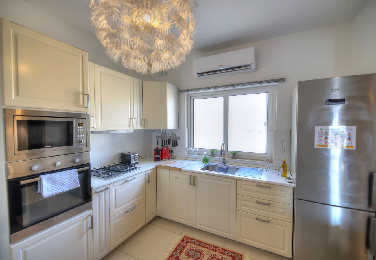 Apartamento en Msida - Charming 2 bedroom apartment with balcony ETUS1-1