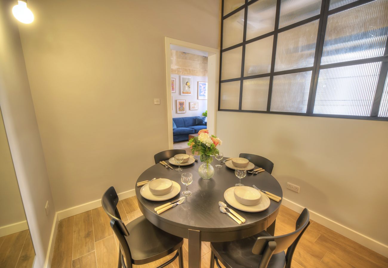 Apartamento en Valletta - Beautifully furnished flat in the city center JBAL1-1