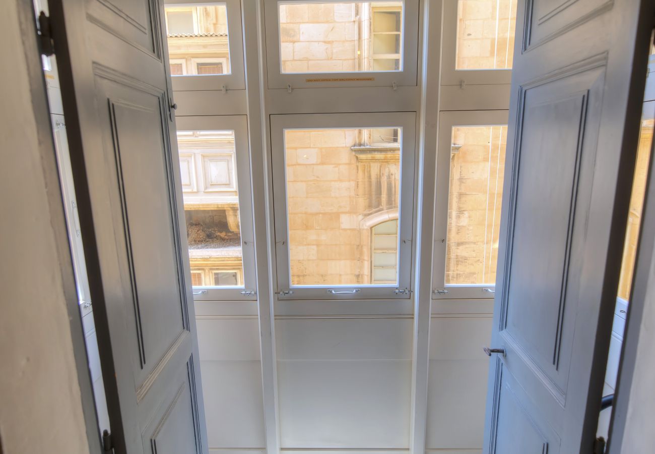 Apartamento en Valletta - Charming & traditional apartment in Valletta ESCH2
