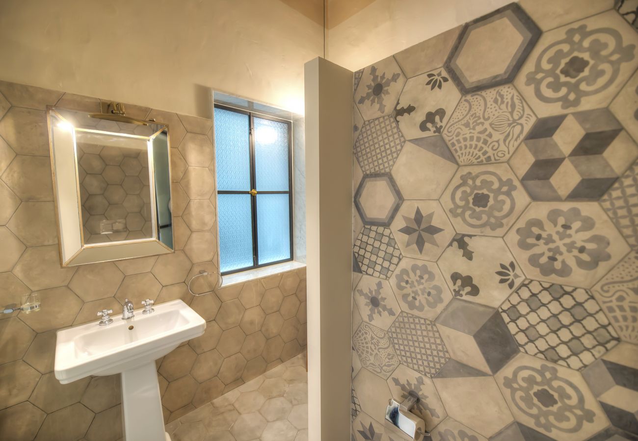 Apartamento en Valletta - Charming & traditional apartment in Valletta ESCH2