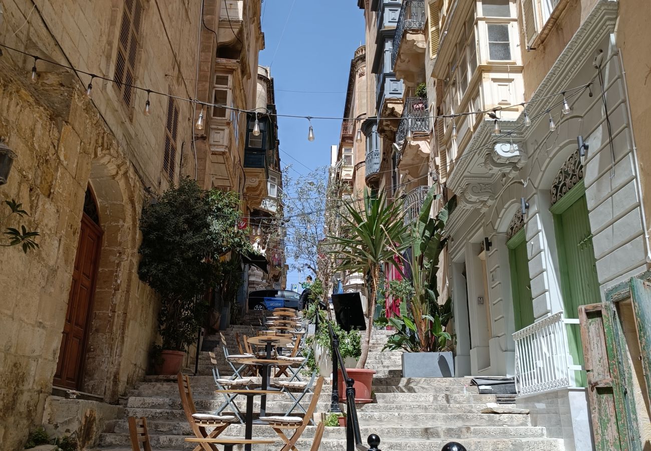 Apartamento en Valletta - Charming & traditional apartment in Valletta ESCH2