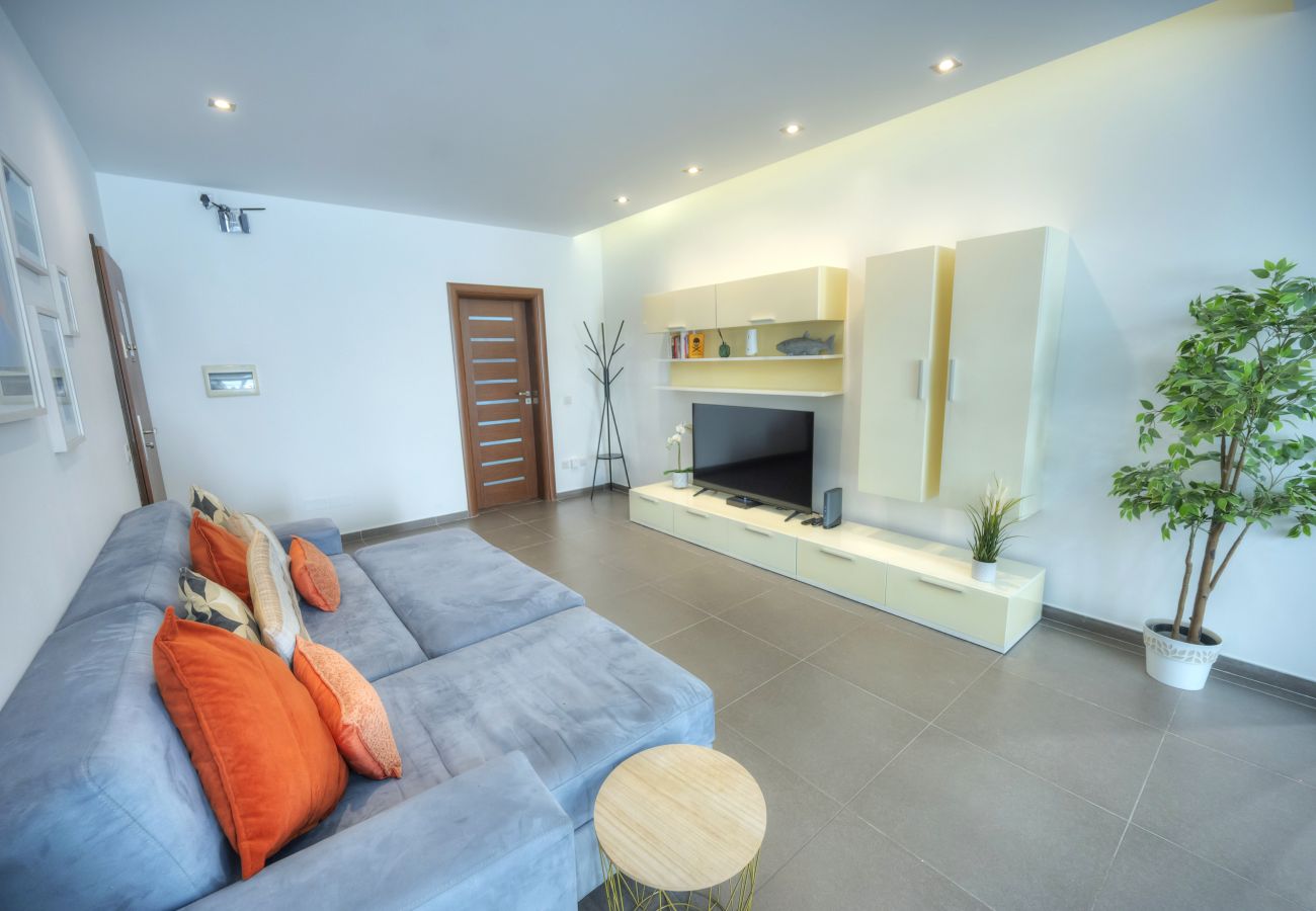 Apartamento en Sliema - Bright & Large 2bedrooms in Sliema center MPOR1-1