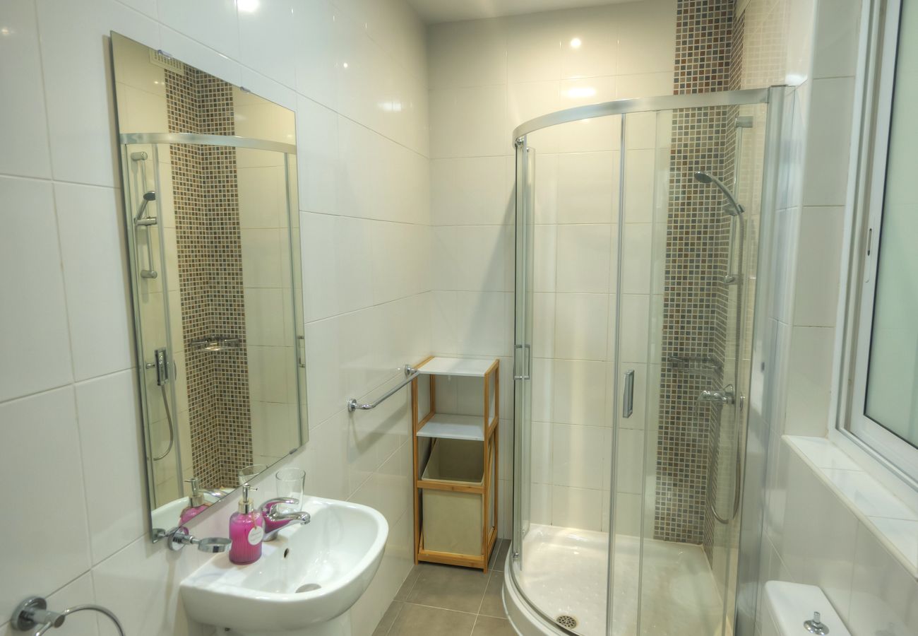 Apartamento en Sliema - Bright & Large 2bedrooms in Sliema center MPOR1-1