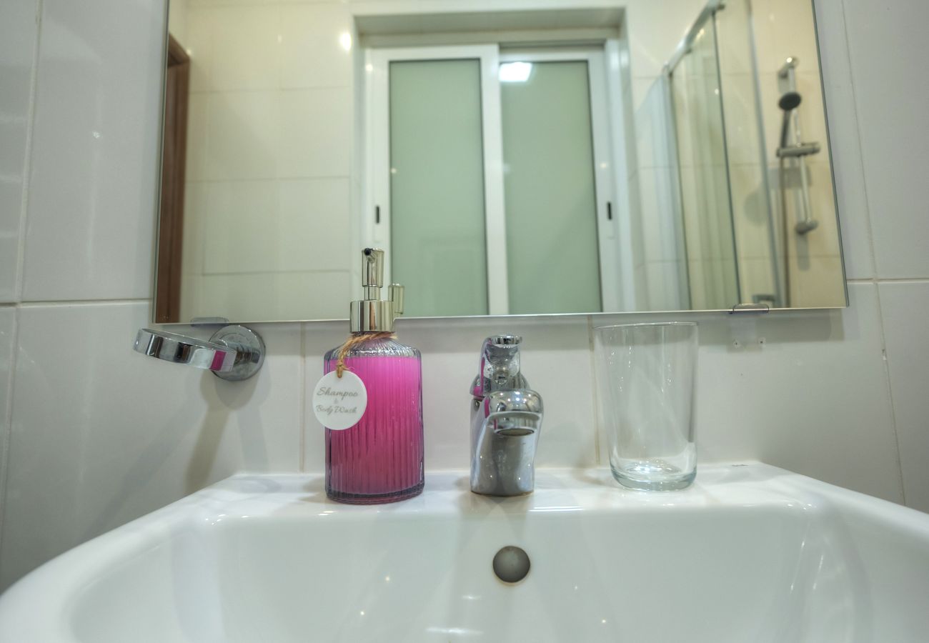 Apartamento en Sliema - Bright & Large 2bedrooms in Sliema center MPOR1-1