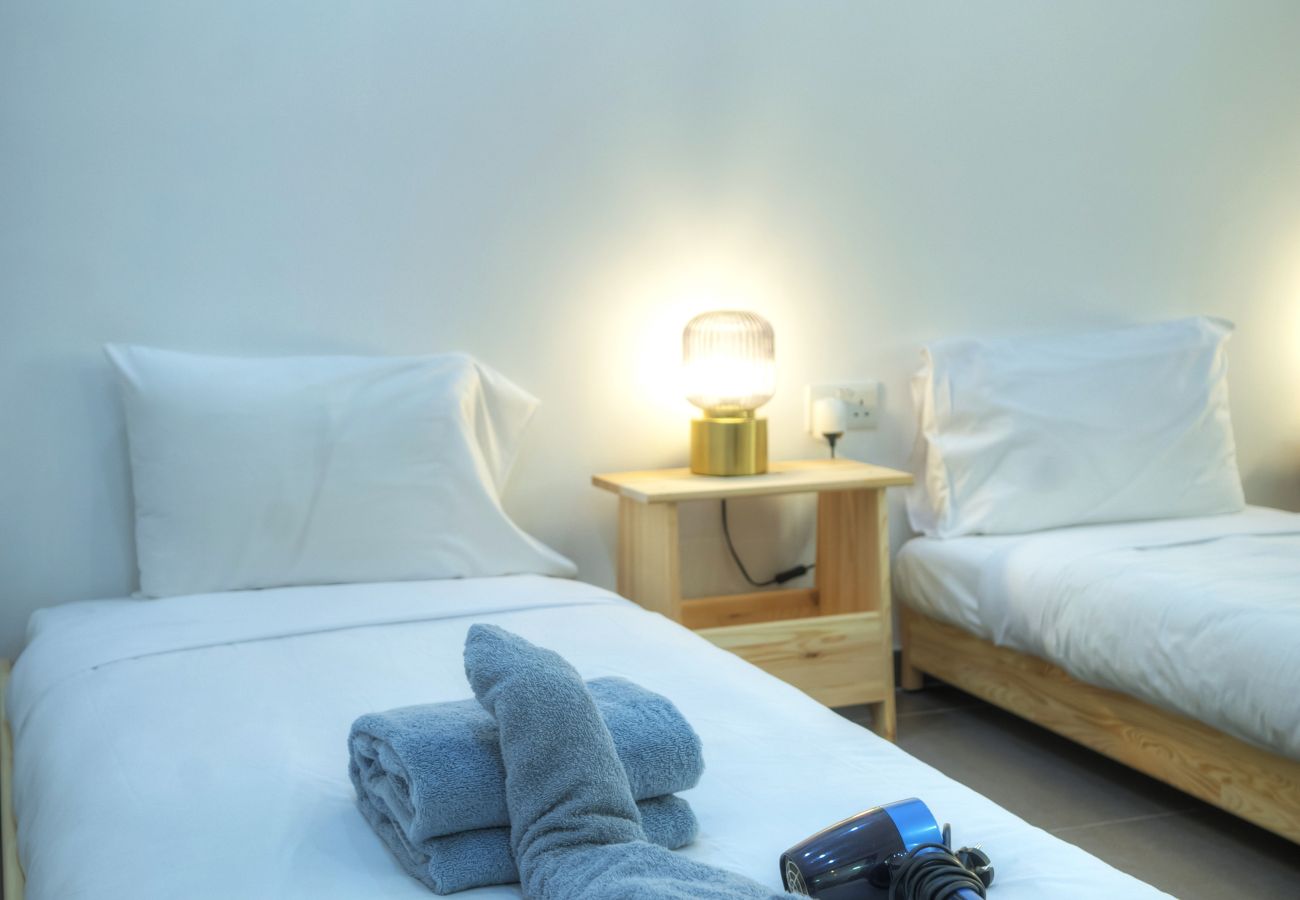 Apartamento en Sliema - Bright & Large 2bedrooms in Sliema center MPOR1-1