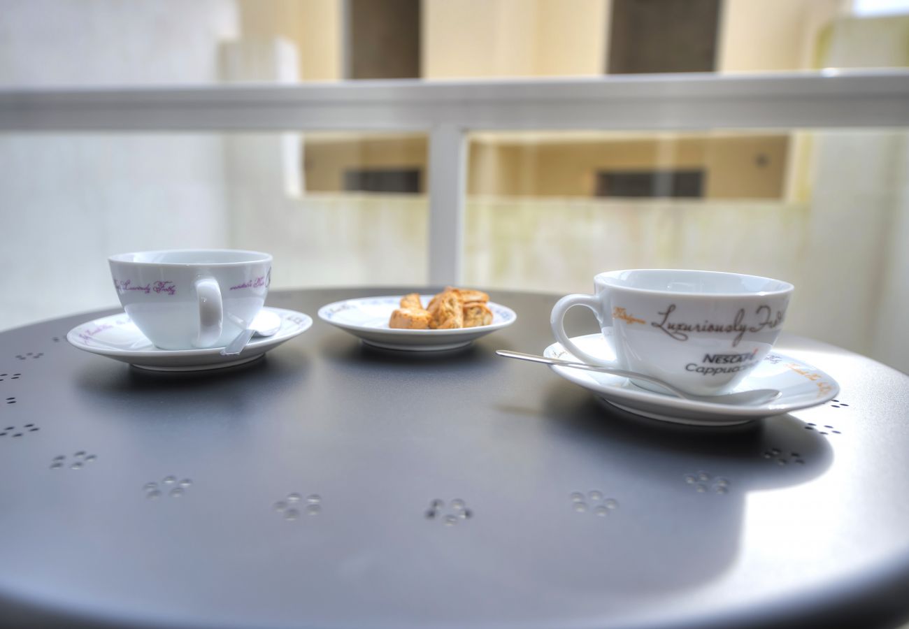Apartamento en St Julian's - Modern and bright 2bedroom with terrace SARD1-1