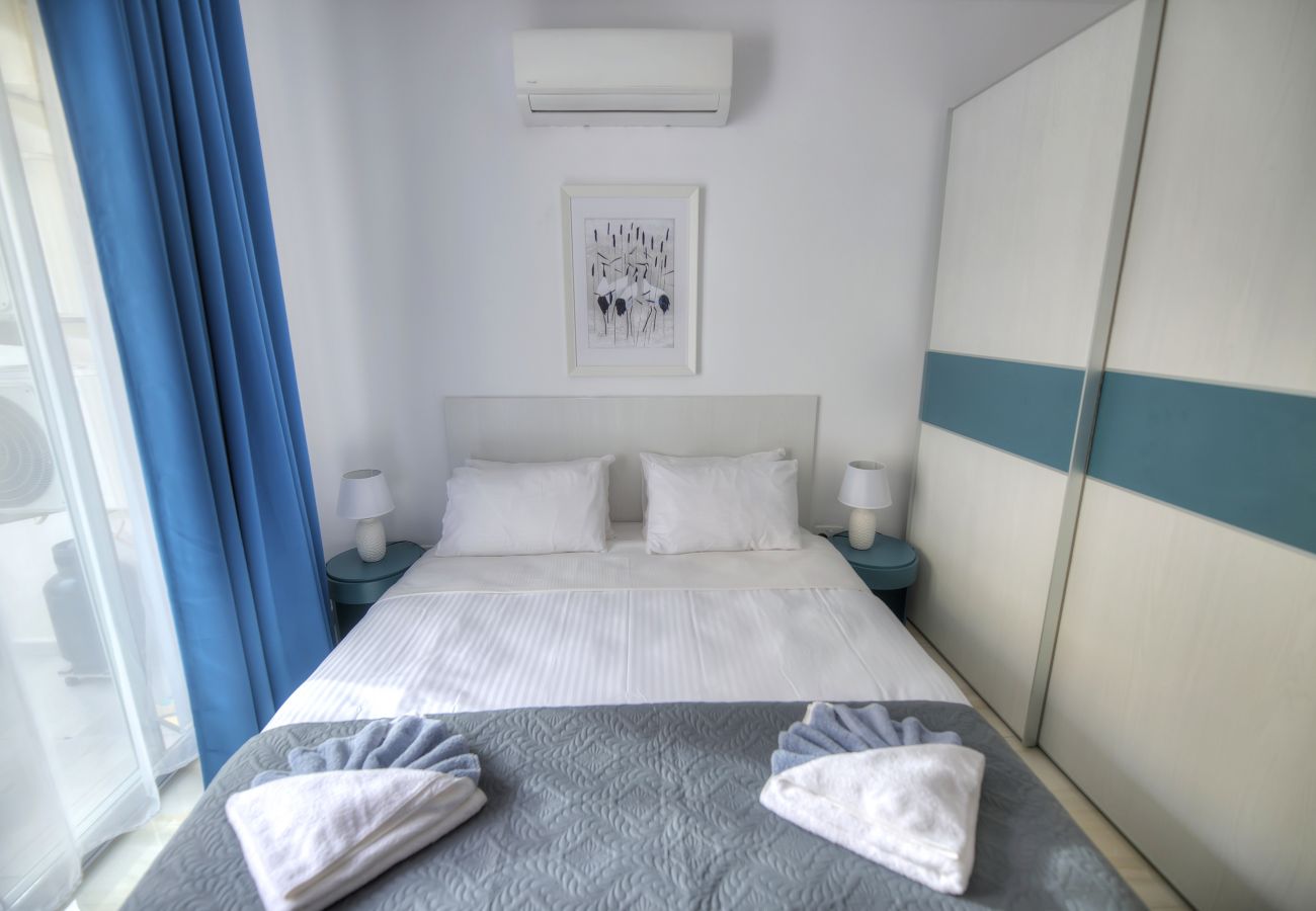 Apartamento en St Julian's - Modern and bright 2bedroom with terrace SARD1-1