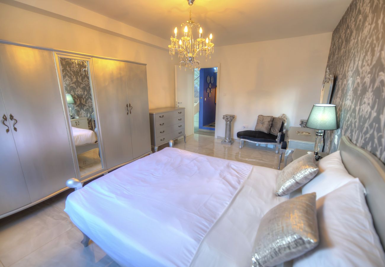 Casa en Sliema - Spectacular spacious house with sun terrace ILJU1-1
