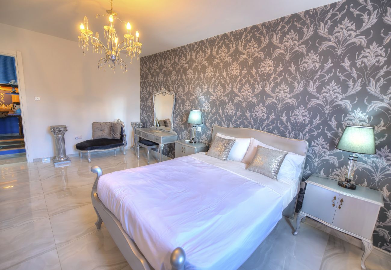 Casa en Sliema - Spectacular spacious house with sun terrace ILJU1-1