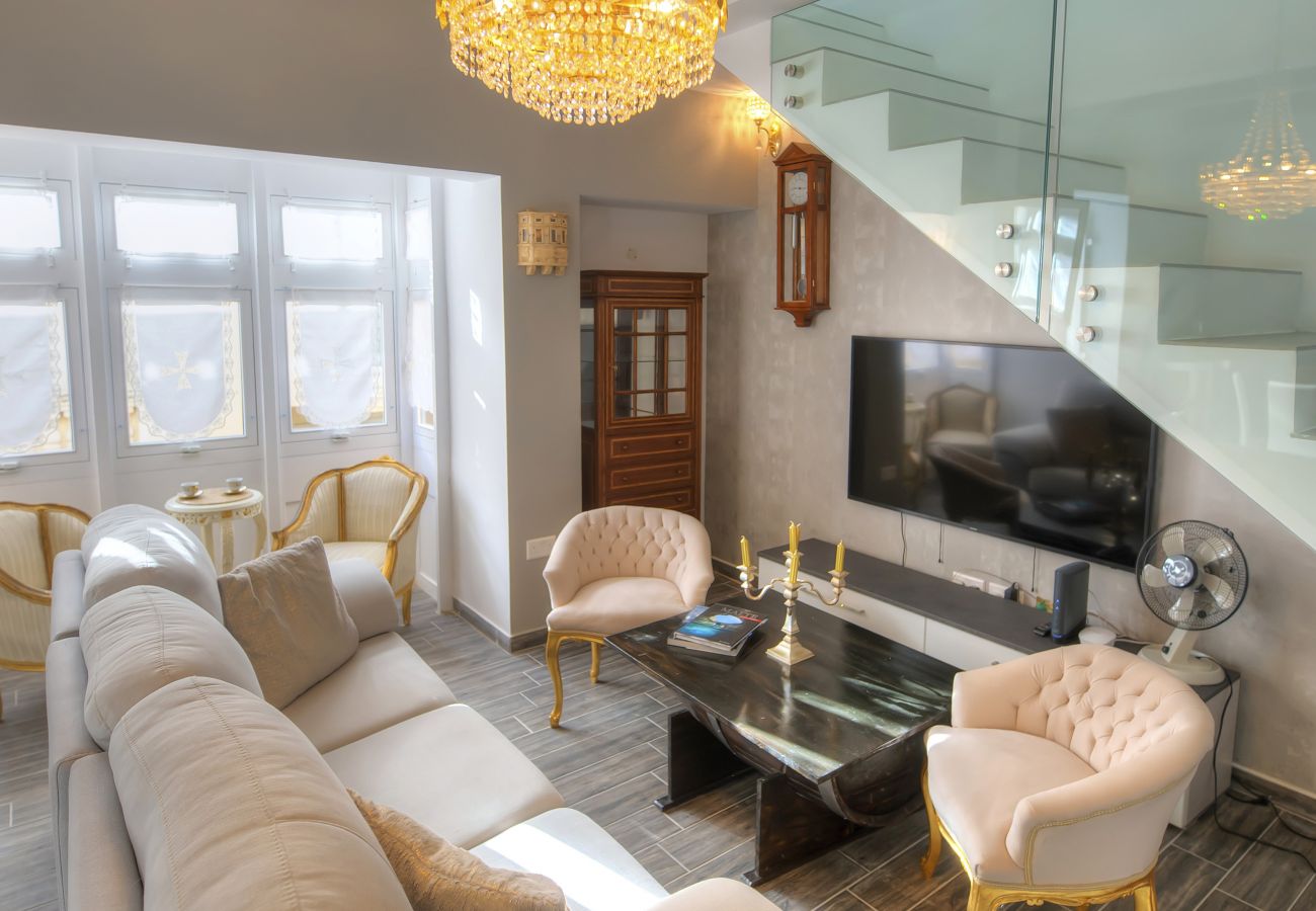 Casa en Sliema - Spectacular spacious house with sun terrace ILJU1-1